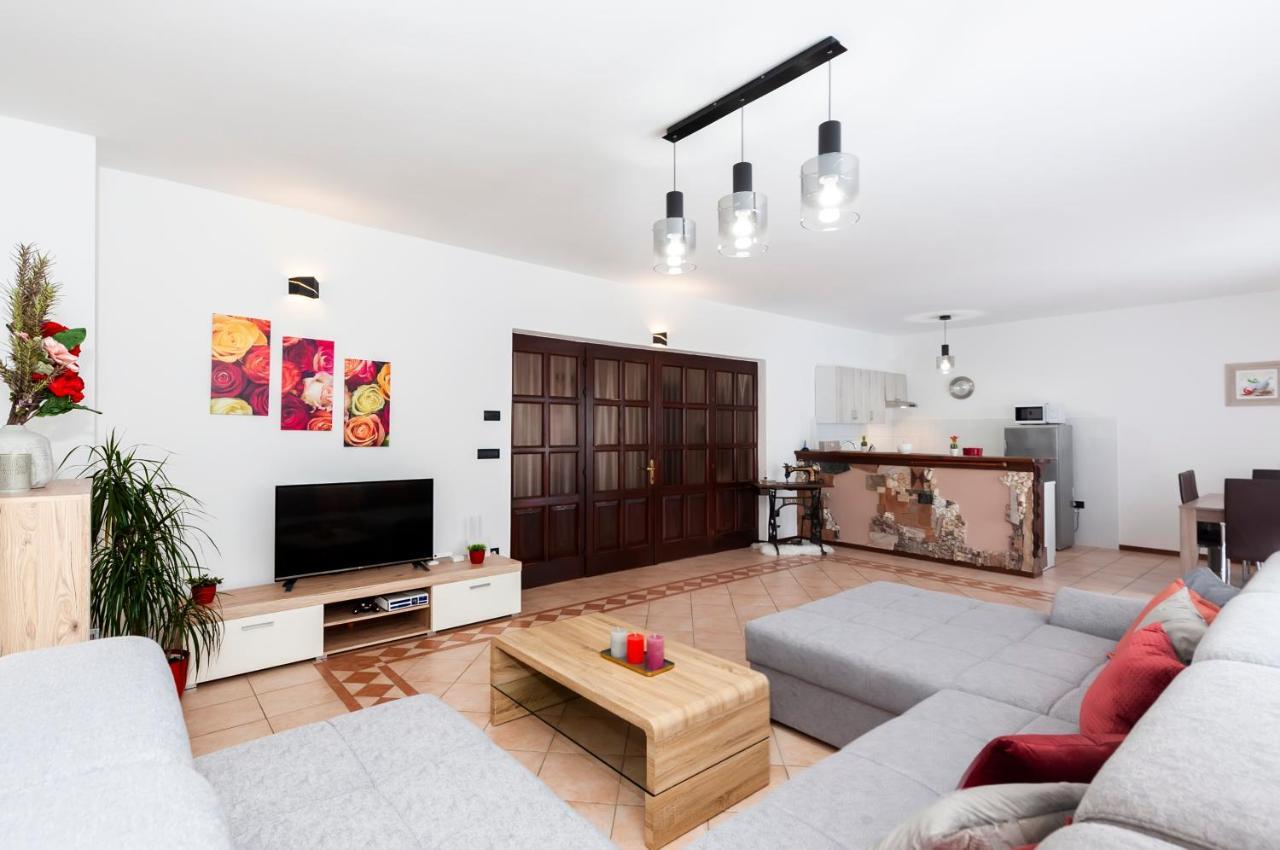 Apartment St. Antonio Ровінь Екстер'єр фото
