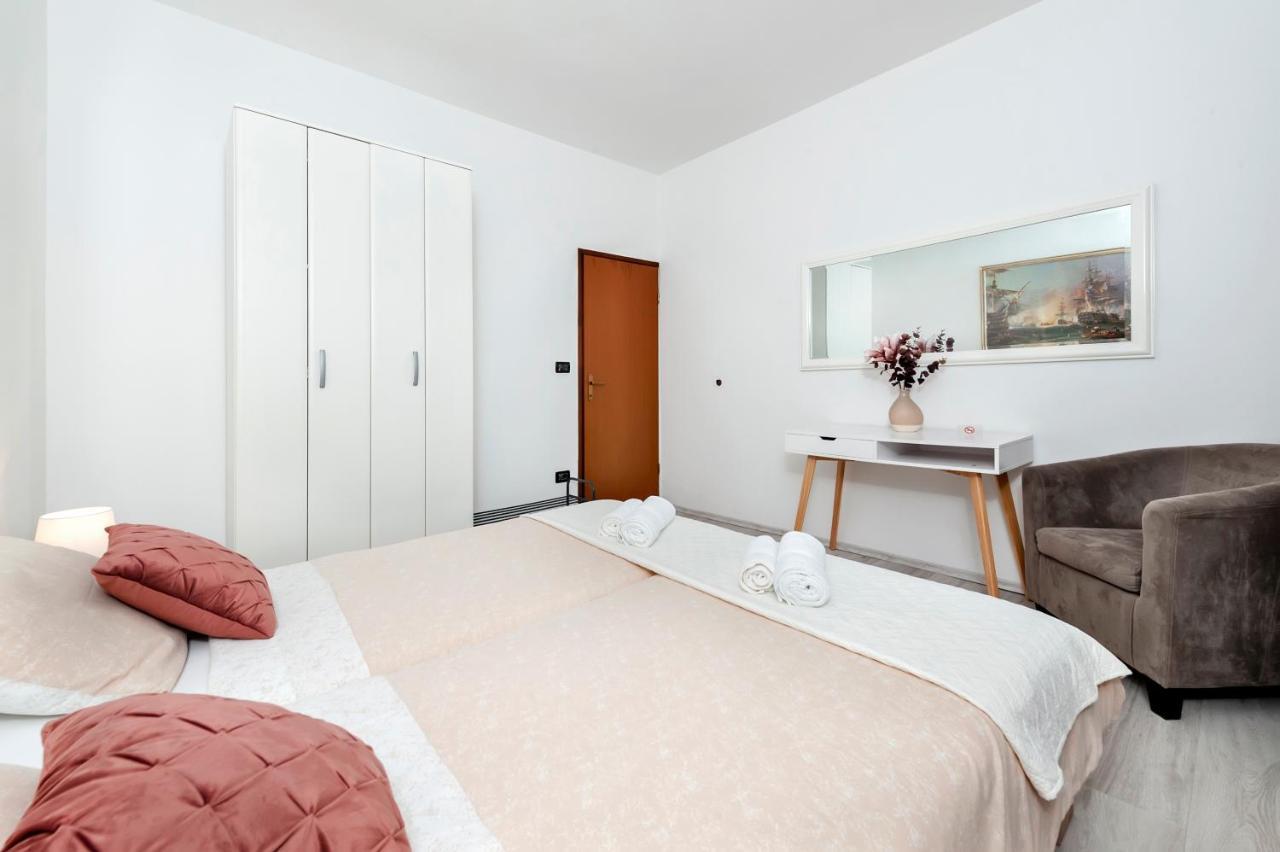 Apartment St. Antonio Ровінь Екстер'єр фото